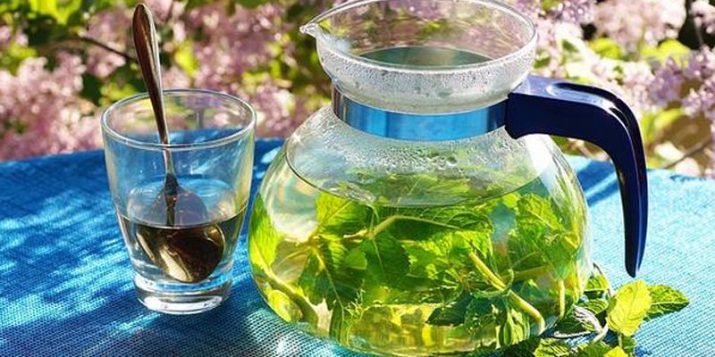 Benefits and Uses of Green Tea Products - SoapyMania
